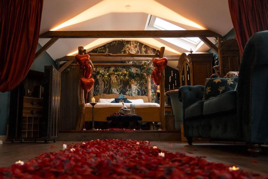 Photo of Others in Layer de la Haye