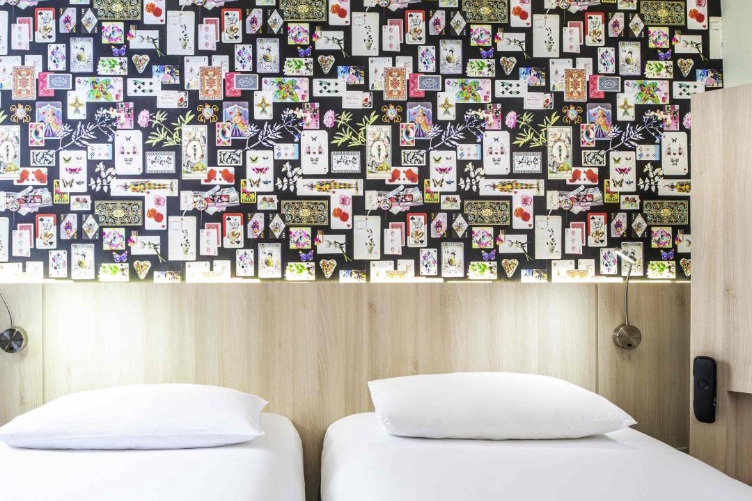 Photo of Others in Hincmar