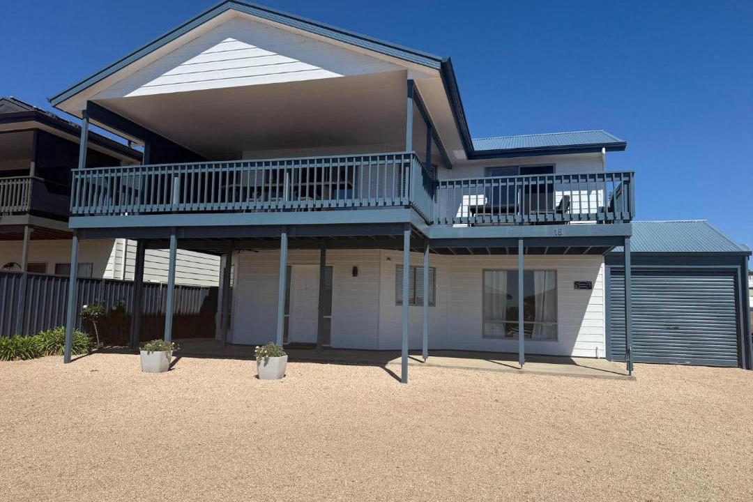 Photo of Others in Dalrymple