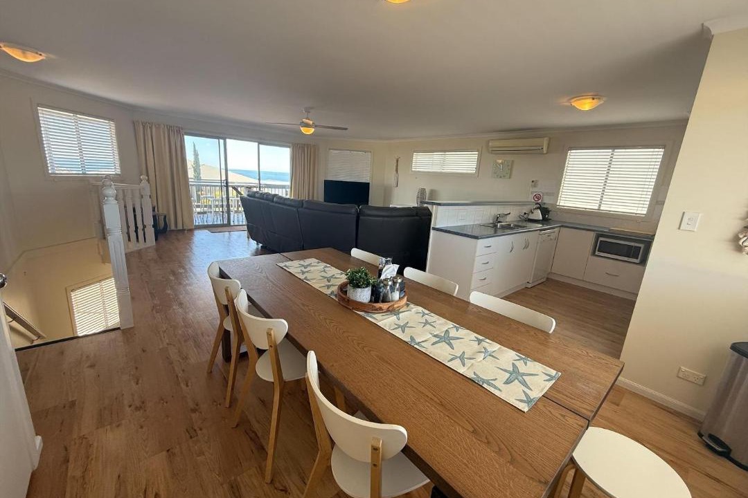 Photo of Others in Dalrymple