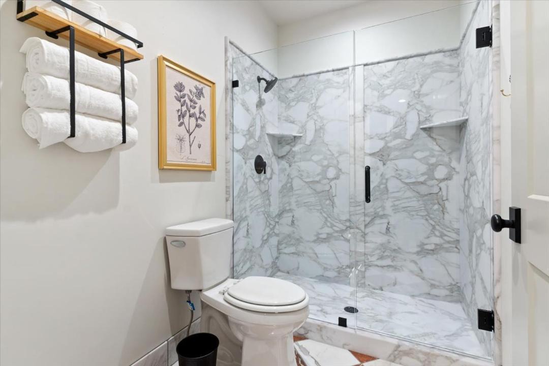 Photo of Bathroom in Midway