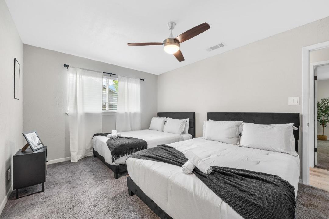 Photo of Bedroom in Forest North Estates