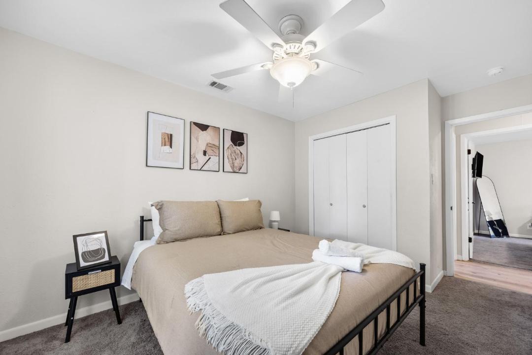 Photo of Bedroom in Forest North Estates
