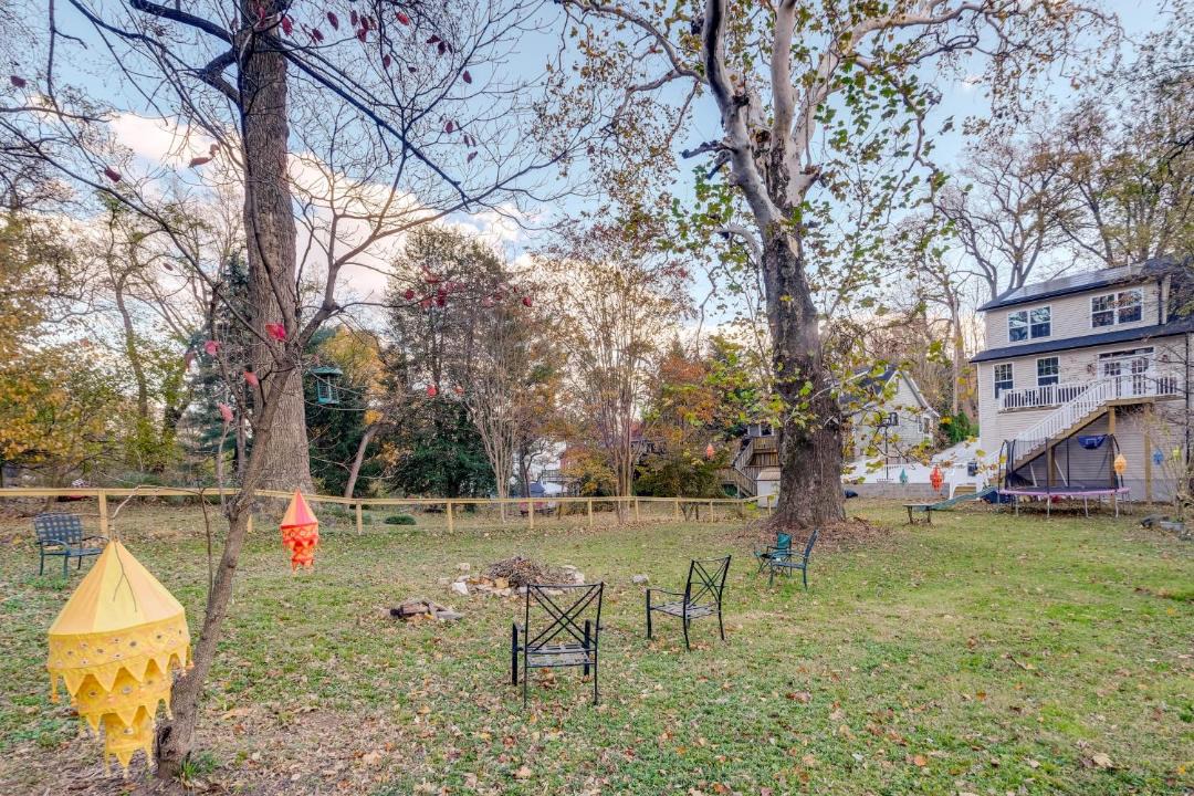 Photo of Others in Silver Spring