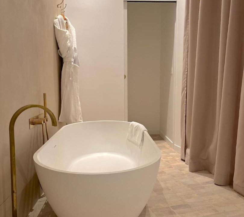Photo of Bathroom in Madeleine