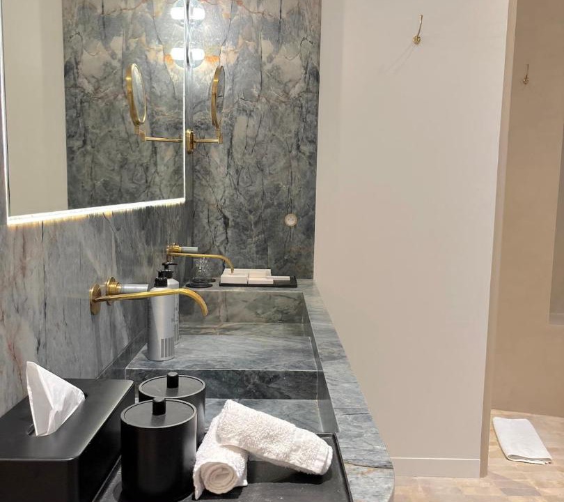 Photo of Bathroom in Madeleine