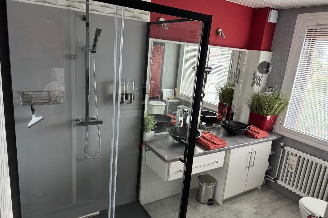 Photo of Bathroom in Montaigu