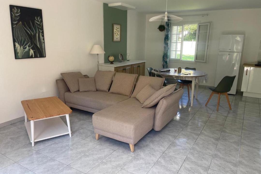 Photo of Others in Lesperon