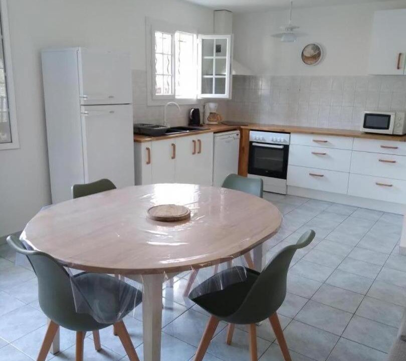 Photo of Others in Lesperon