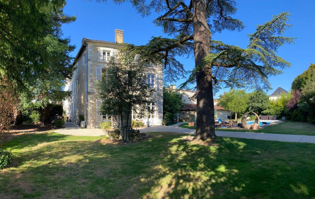 Photo of Others in Saint-Jean-d'Angely