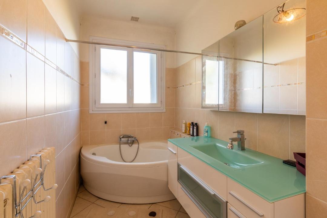 Photo of Bathroom in Villeneuve-sur-Lot