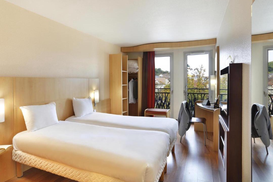 Photo of Bedroom in Etampes