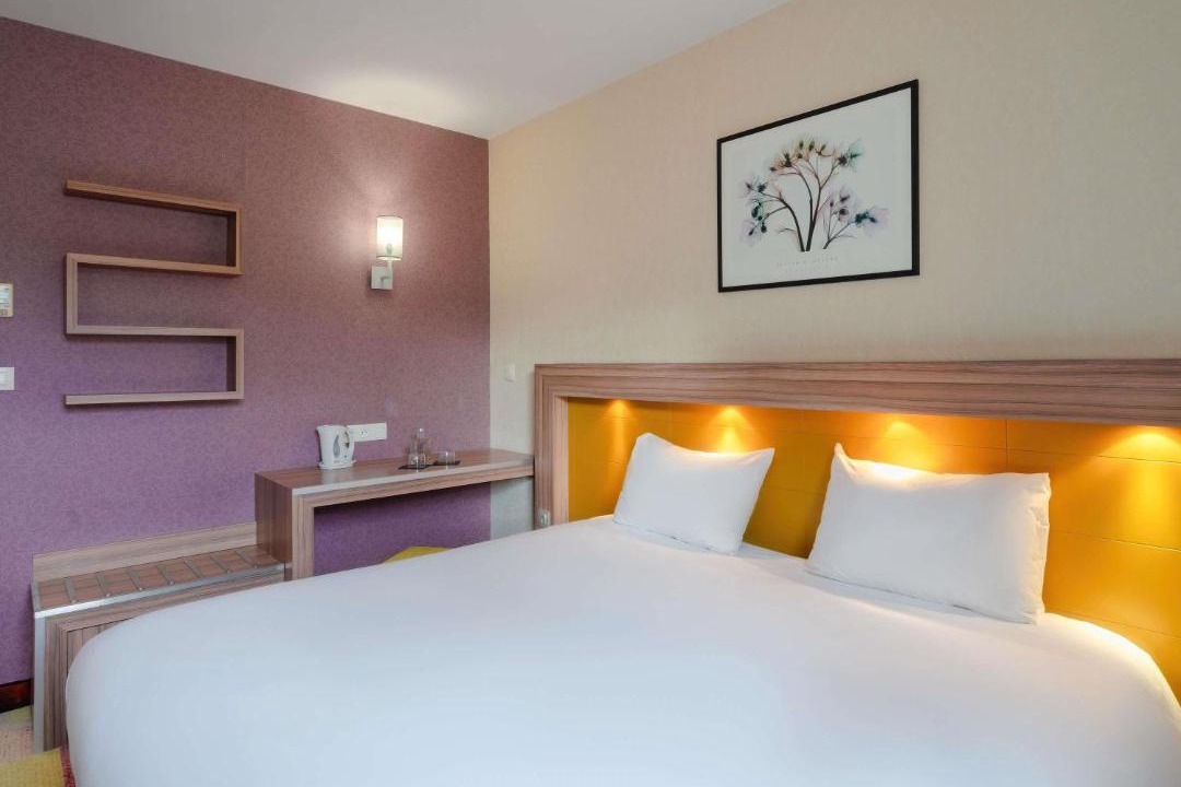 Photo of Bedroom in Libourne