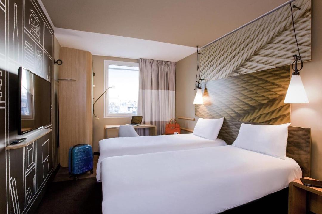 Photo of Others in Clichy