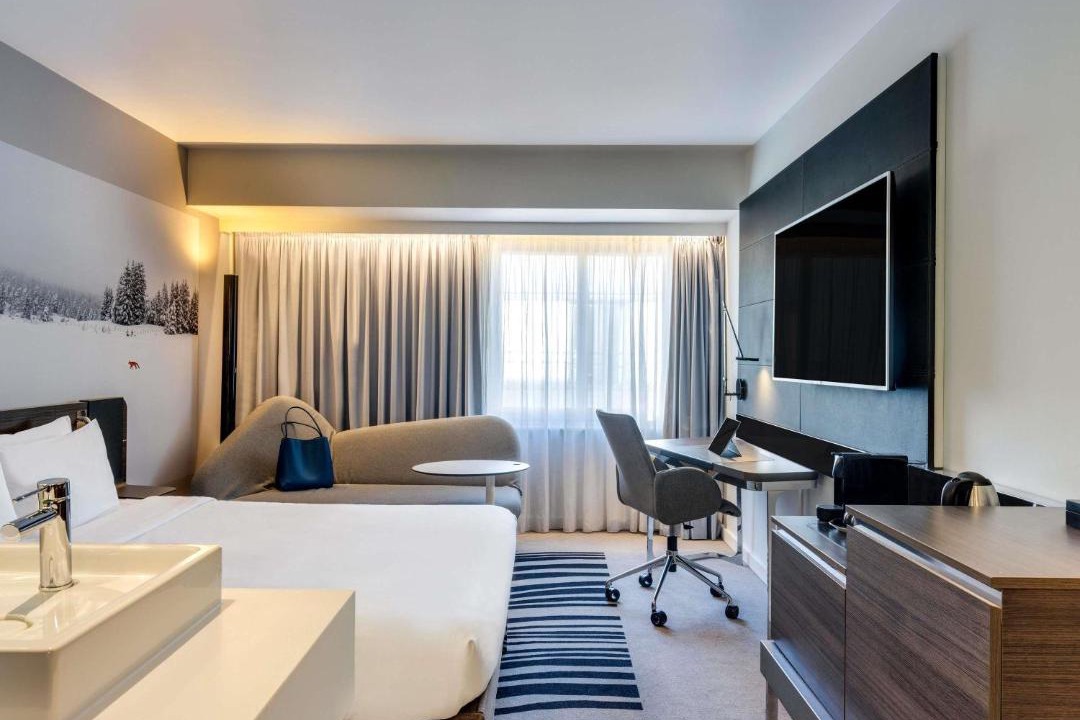 Photo of Others in Tower Hill