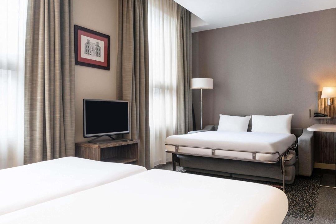 Photo of Bedroom in Puteaux