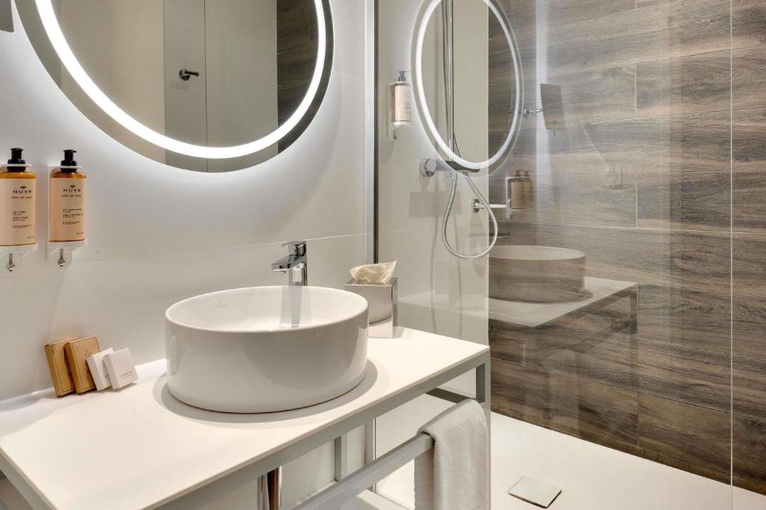 Photo of Others in Antigone