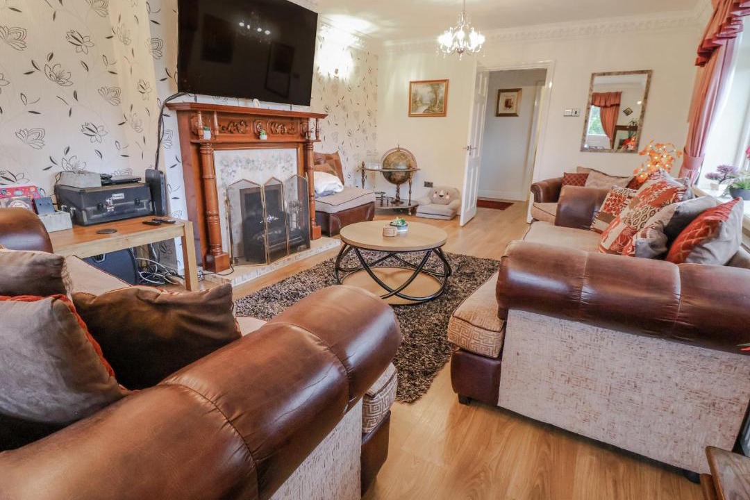 Photo of Others in Sugnall