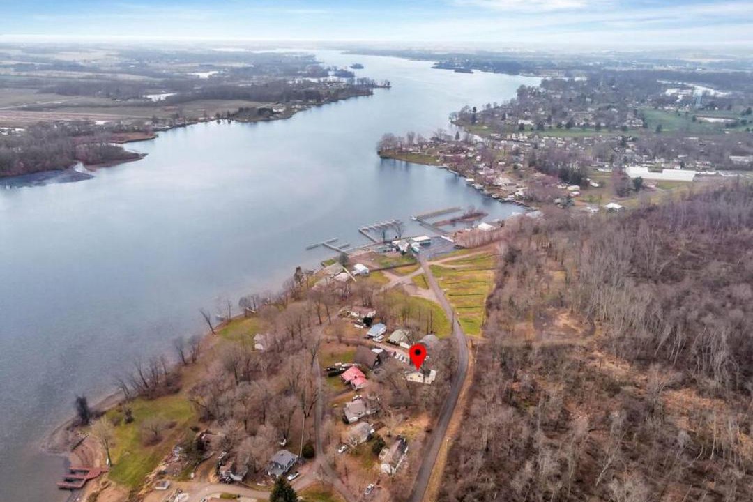 Photo of Others in Nashport