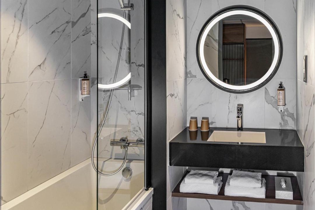 Photo of Bathroom in Caen City Centre