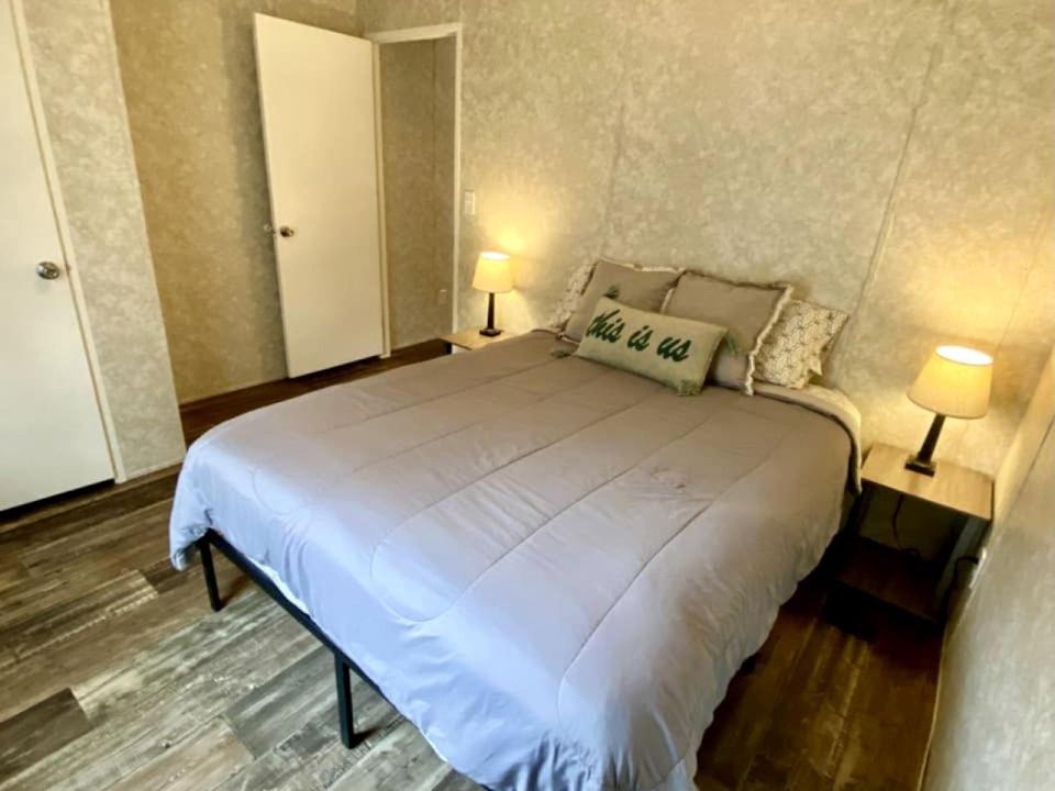 Photo of Bedroom in Dunnellon