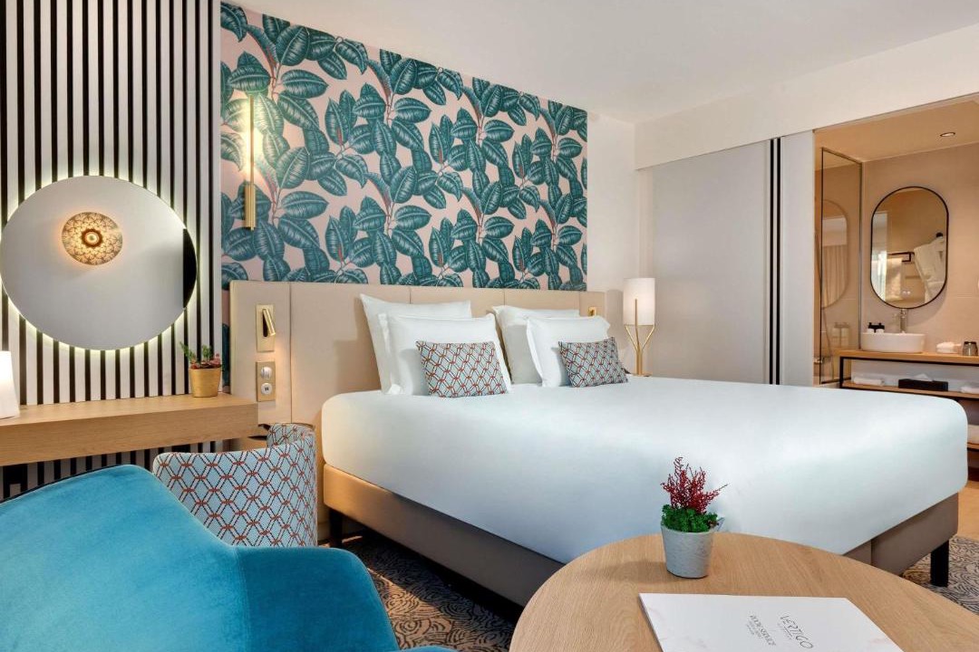 Photo of Bedroom in Comedie