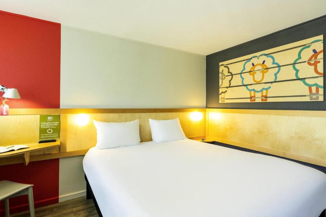 Photo of Bedroom in Saint-Yrieix-sur-Charente