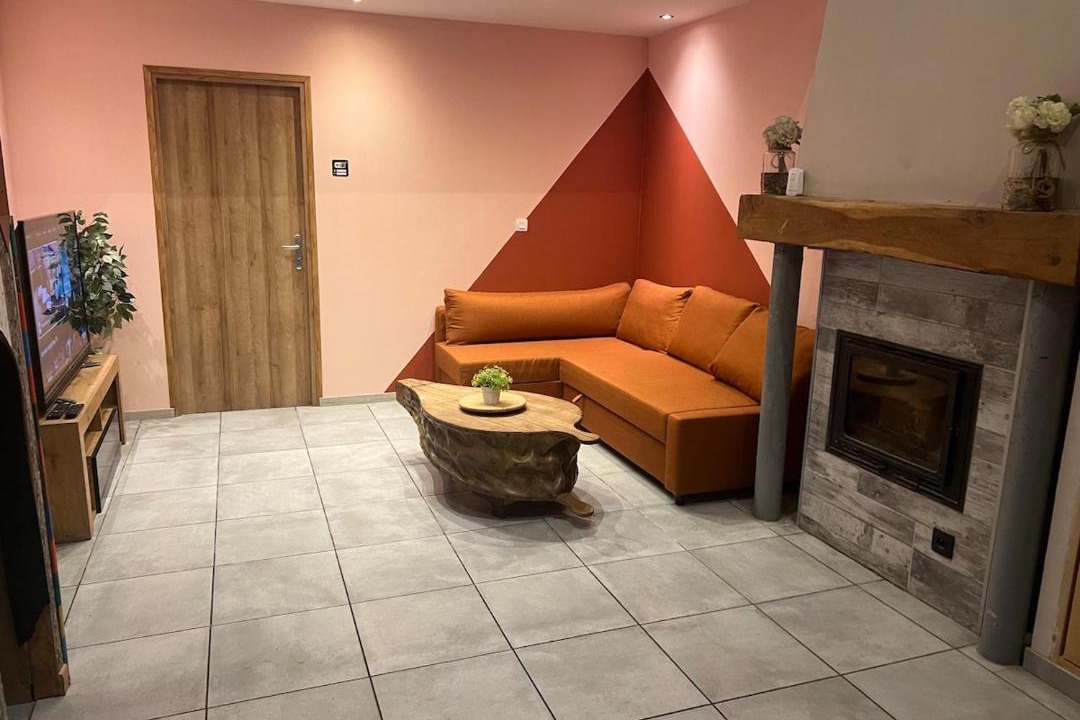 Photo of Others in Vred