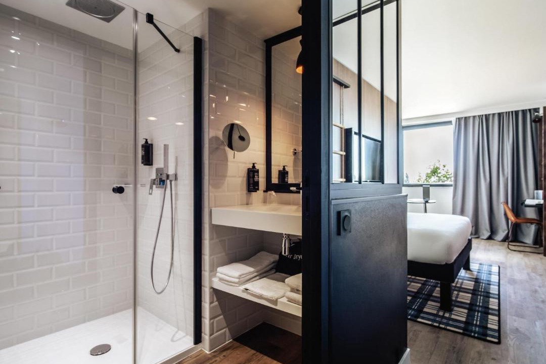 Photo of Bathroom in Castelnaudary