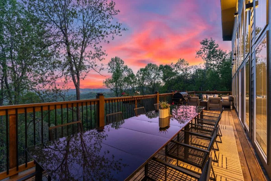Photo of Patio Balcony in Laurel Park