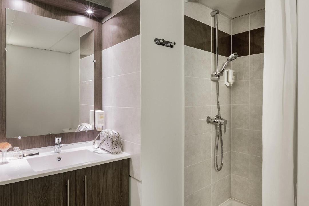 Photo of Bathroom in Hauts-Paves - Saint-Felix