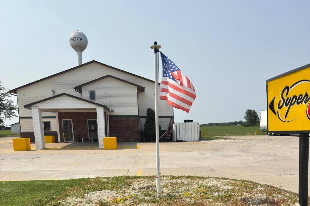 Photo of Others in Mendota