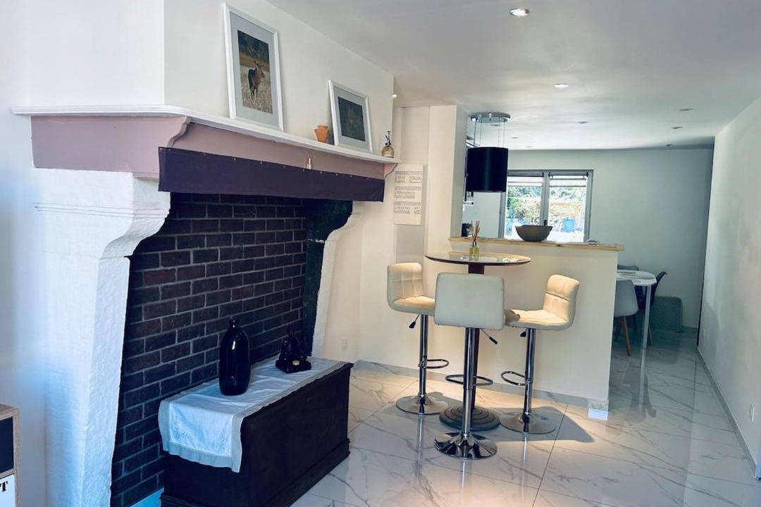 Photo of Others in Moiremont