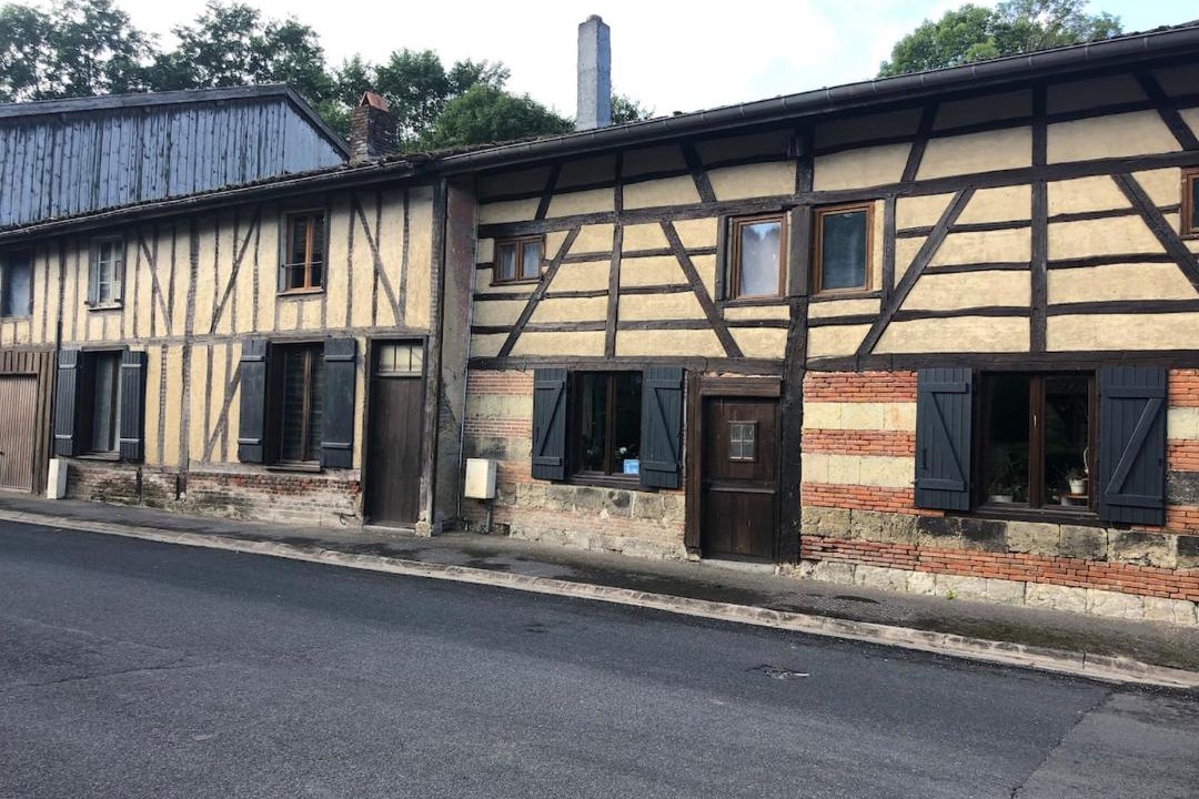 Photo of Others in Moiremont