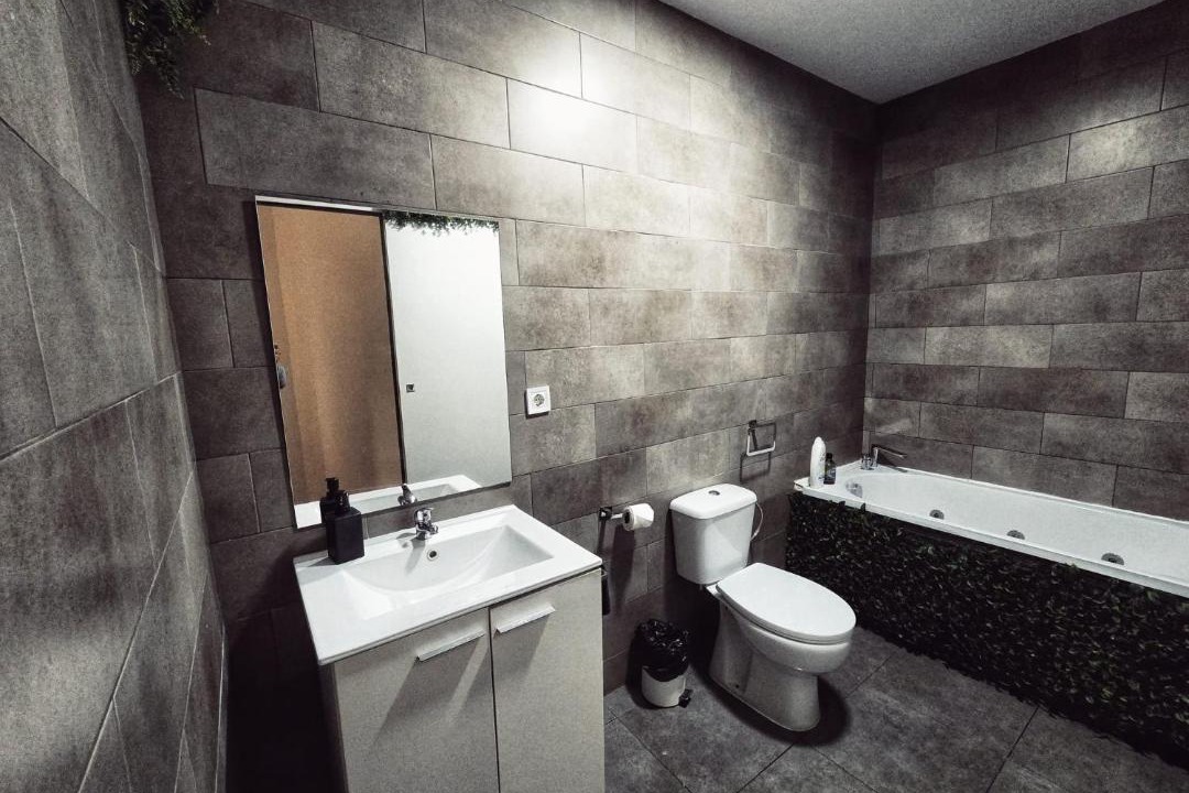 Photo of Bathroom in Benicalap