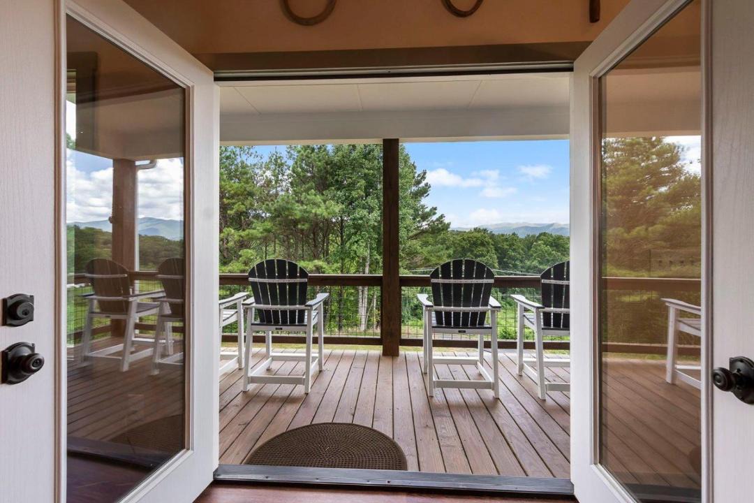 Photo of Patio Balcony in Hayesville