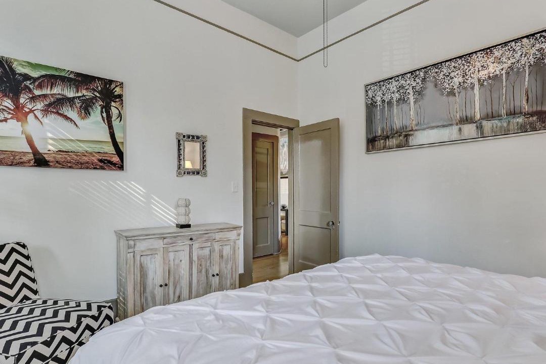 Photo of Bedroom in Thomas Square