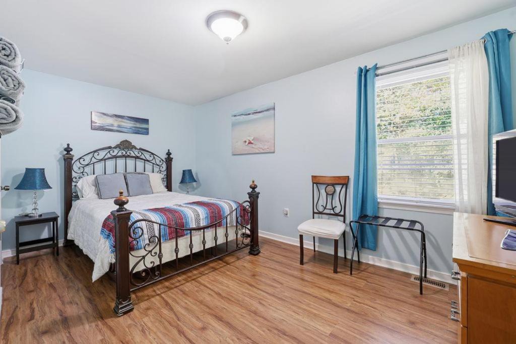 Photo of Bedroom in Dumbarton