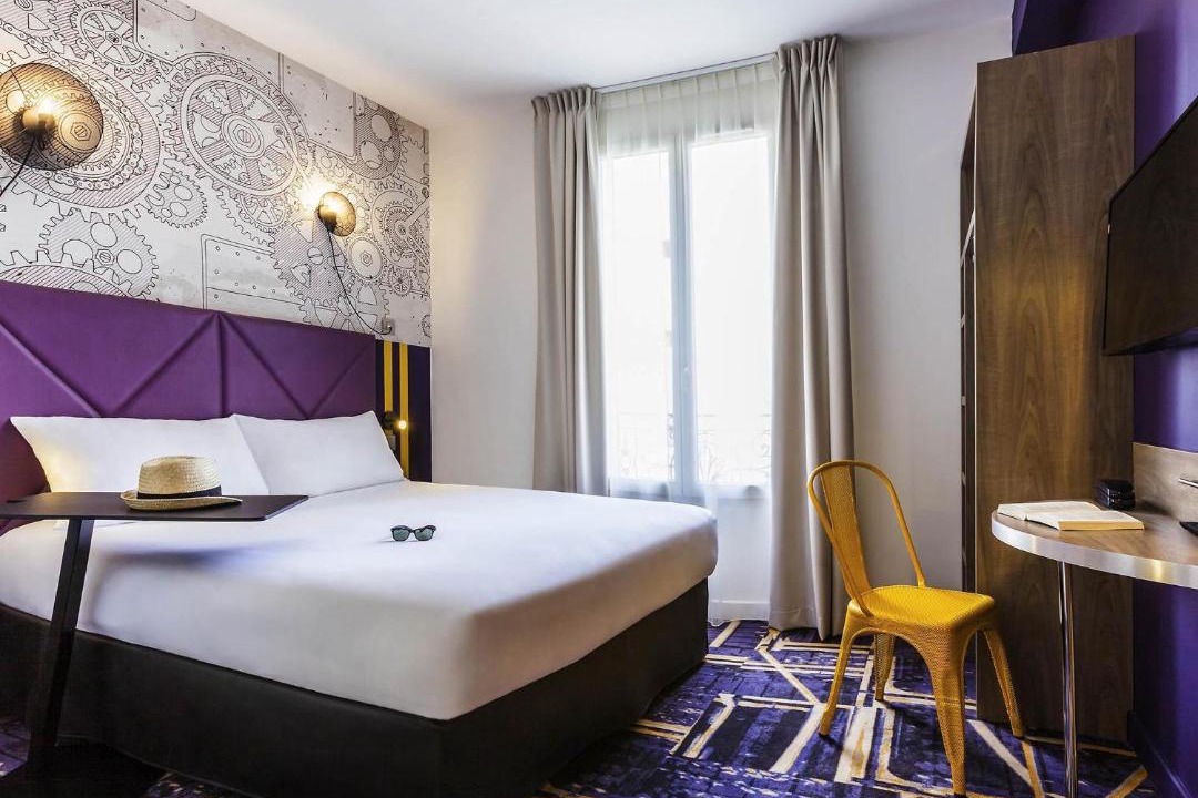 Photo of Bedroom in Clichy