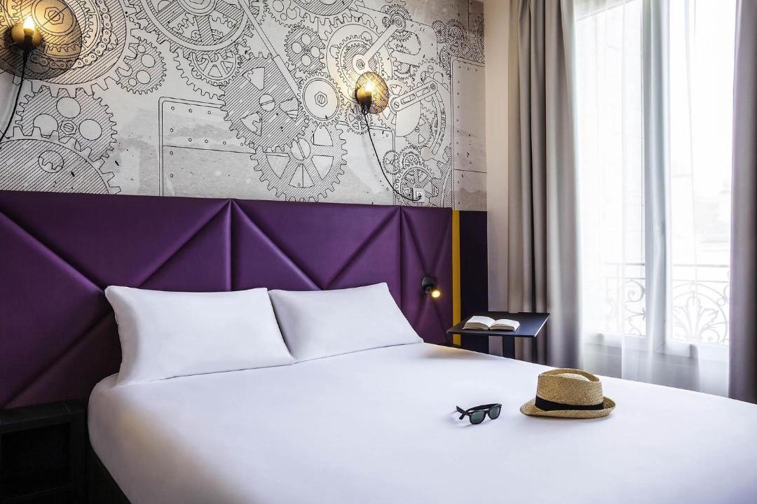 Photo of Bedroom in Clichy