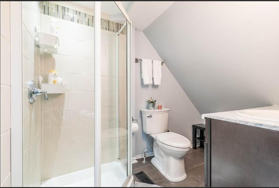 Photo of Bathroom in Centretown West