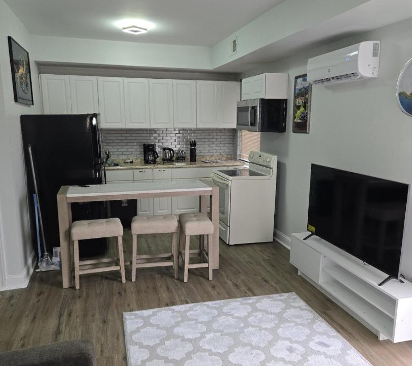 Photo of Others in Elizabeth