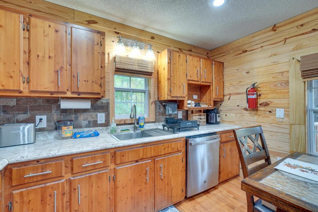 Photo of Kitchen in Oneida