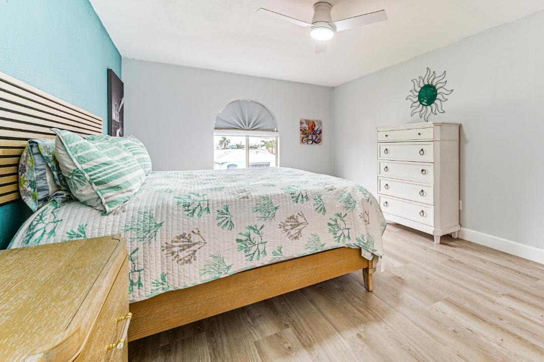 Photo of Bedroom in Hudson Beach Estates