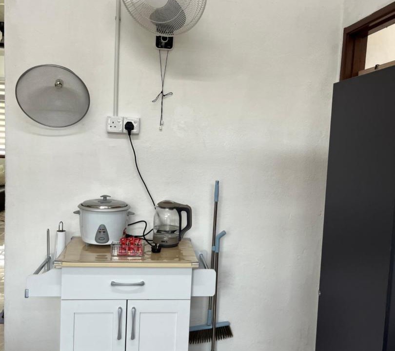 Photo of Kitchen in Kampung Menteri Road