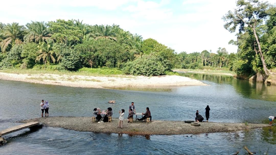 Photo of Others in Bohorok
