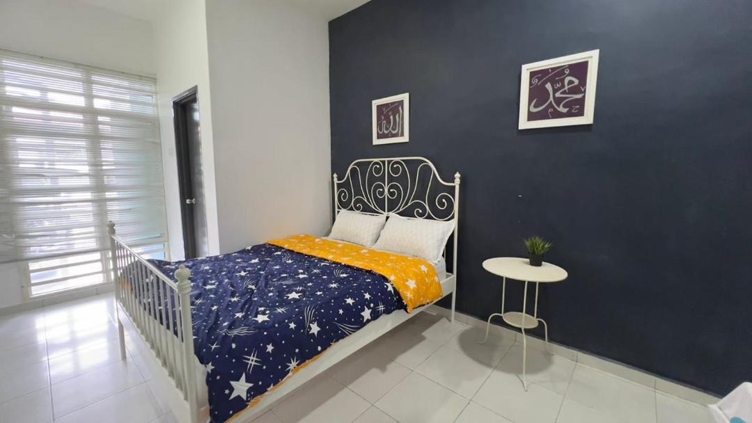 Photo of Bedroom in Bukit Kuin Satu