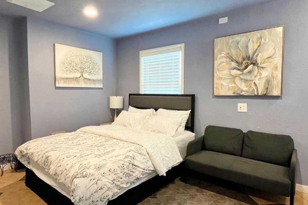 Photo of Bedroom in Arden-Arcade