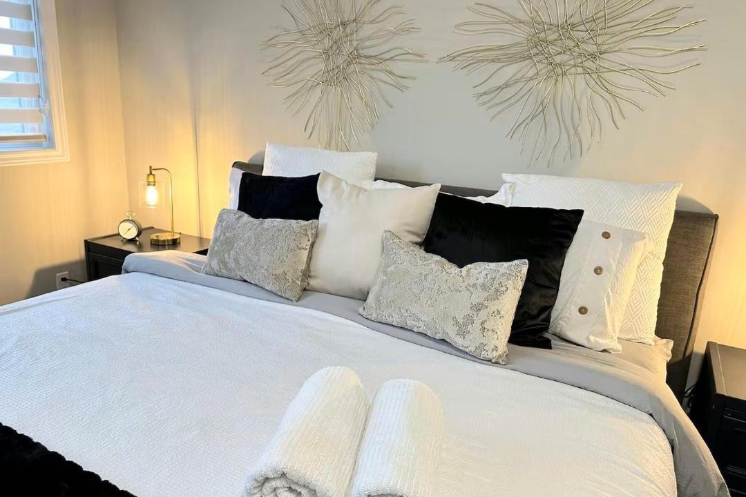 Photo of Bedroom in Tillsonburg