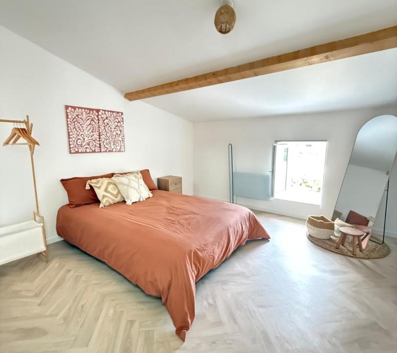 Photo of Bedroom in Saint-Jean-d'Angely